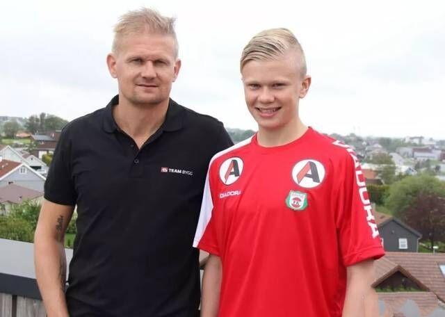 克勒舍谈法鹰转会策略：俱乐部理念清晰，清楚哪些球员能执行（克勒舍解读法鹰引援方针：俱乐部思路明确，清楚哪些球员能贯彻）