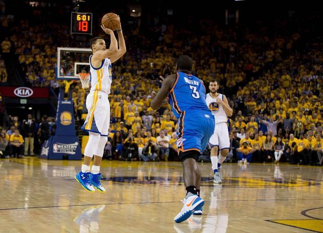 成都蓉城祝贺重庆铜梁龙成功冲超：我们携手展现西南足球风采（成都蓉城祝贺重庆铜梁龙升入中超：携手彰显西南足球力量）