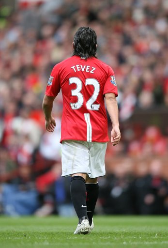 罗马诺：曼城在关注费耶诺德右后卫里德，拜仁也对他有意（罗马诺：费耶诺德右后卫里德获曼城考察，拜仁同样关注）