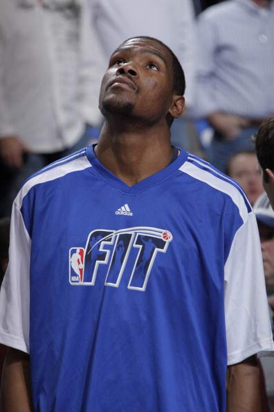 回顾上季辉煌，本赛季表现令人疑惑（上季高光难续，本季表现成谜）