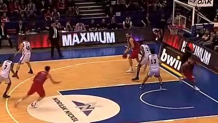 琼斯今日贡献8次抢断创生涯新高，也是自保罗后鹈鹕队史首人（琼斯单场8次抢断刷新生涯纪录，成保罗以来鹈鹕首位达成者）