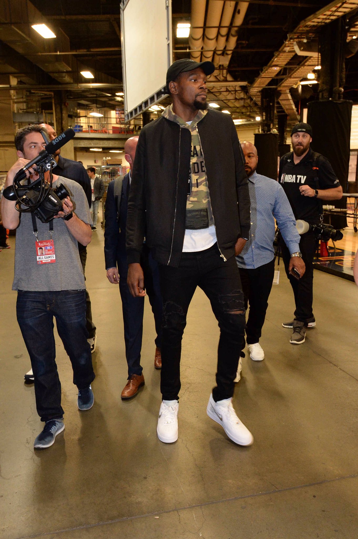 汤锡钢：曼城未来把青训作为发展重点，在中国将以深圳为起点（汤锡钢：曼城未来聚焦青训，中国布局从深圳启航）