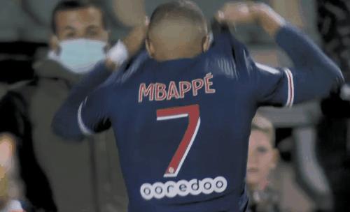 皇马欧冠客战利物浦大名单：阿诺德战旧主，贝林、姆巴佩在列（皇马欧冠客场挑战利物浦名单出炉：阿诺德对阵老东家，贝林与姆巴佩入选）