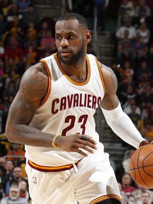 疯狂的足球：米兰门神迈尼昂的盘带合集（足坛狂潮：AC米兰门将迈尼昂盘带集锦）