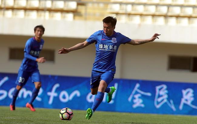 皇马近5场西甲1胜3平1负丢掉9分，从领先巴萨5分到落后4分（近5轮西甲皇马仅取1胜3平1负，痛失9分，领先巴萨5分变为落后4分）