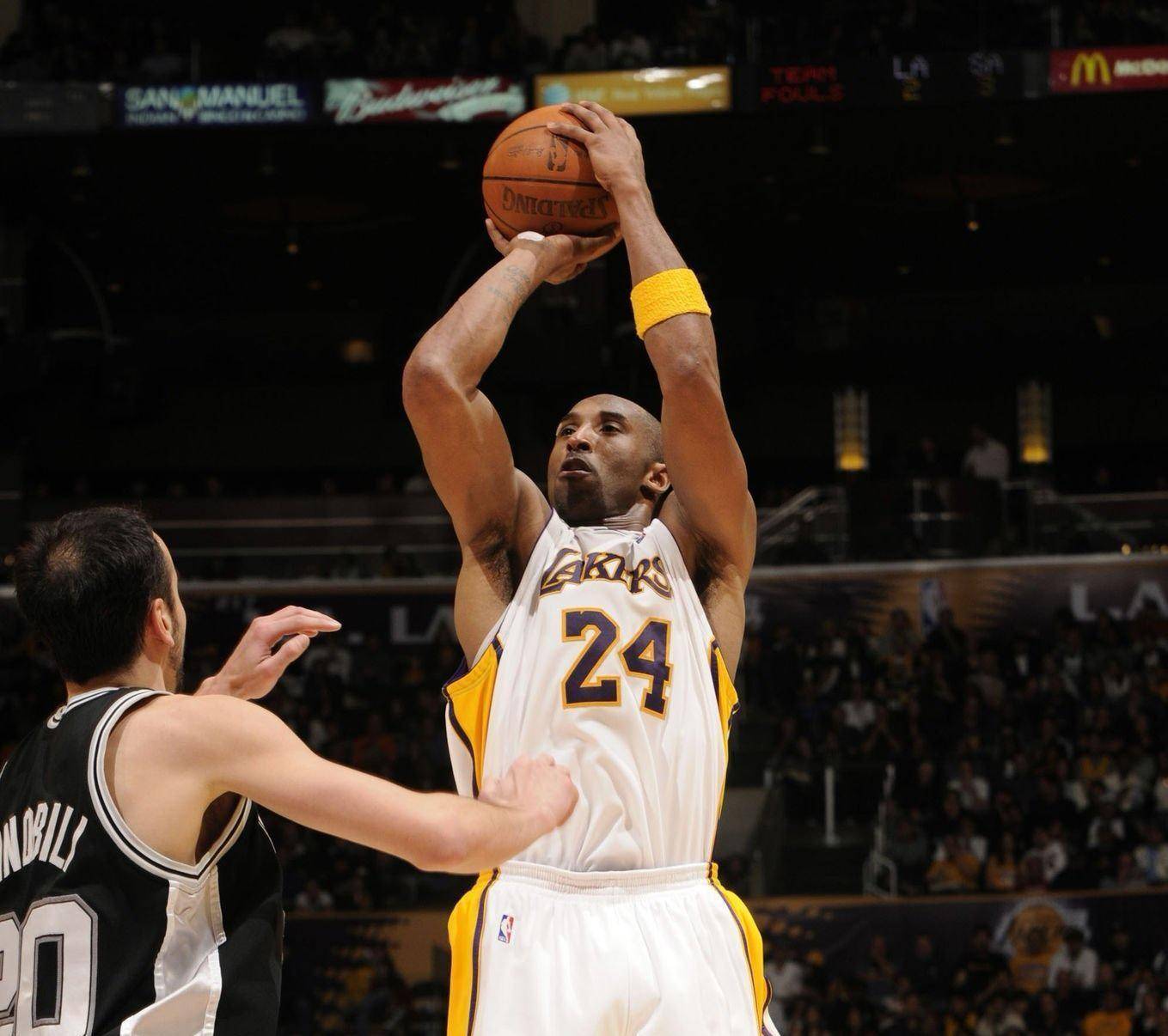 字母哥：在NBA的13年，我从未见过罗林斯这样进步这么大的球员（字母哥：13年生涯里，我从未见过有球员像罗林斯一样进步如此惊人）