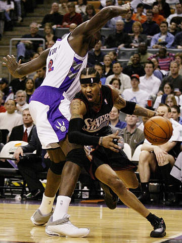 黄健翔谈中国女足0-8惨败：选材应整体性向大型化发展？（黄健翔评中国女足0-8失利：选材是否该走整体大个化路线？）