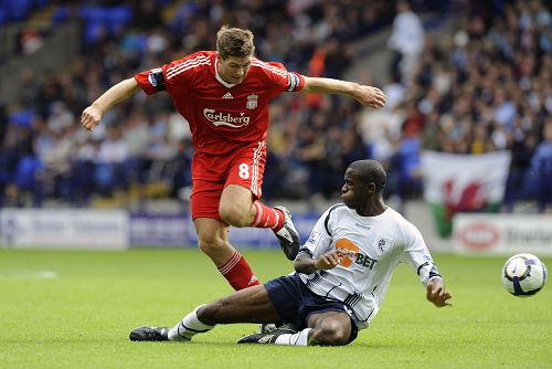 亚冠出线生死局！布里兰主场迎江原FC，泰超霸主能否锁定先机？（亚冠出线关键战：布里兰主场迎战江原FC，泰超霸主能否抢占先机？）