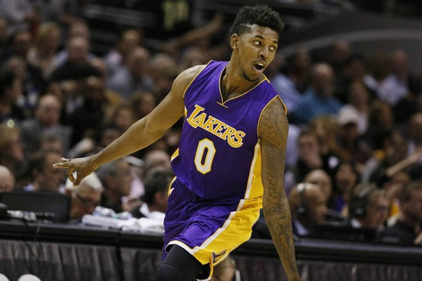 篮球勇士替补大前锋表现惊艳（勇士替补大前锋大放异彩）