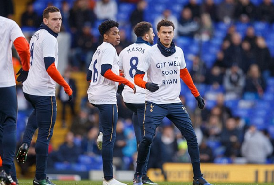 足球专项体能训练全解析（足球专项体能训练深度指南）