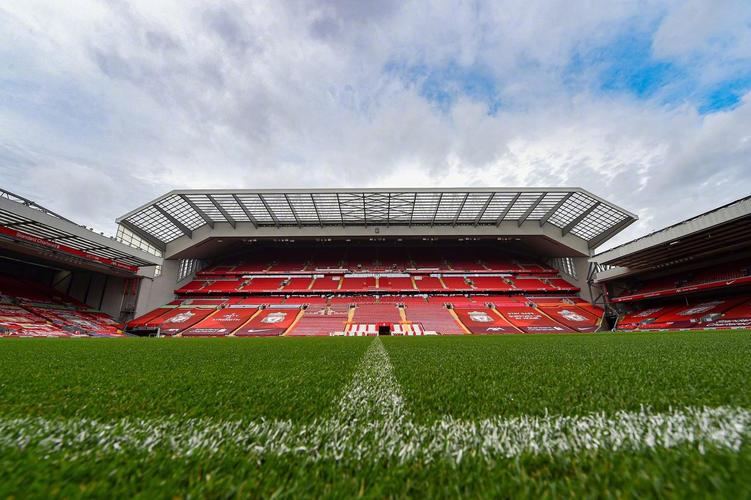 半场战报：弗赖堡2-0美因茨，格里福建功，库布勒破门（半场速报：弗赖堡2-0领先美因茨，格里福和库布勒相继破门）