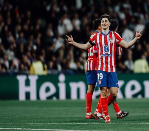 跟队：乌尔赖希预计赛季结束后退役，将留在拜仁俱乐部任职（队记：乌尔赖希或于赛季末挂靴，未来将留在拜仁任职）