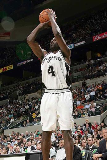 克里斯坦特：加斯佩里尼一直在证明自己；目标是欧联杯冠军（克里斯坦特：加斯佩里尼持续证明自己，志在欧联杯冠军）