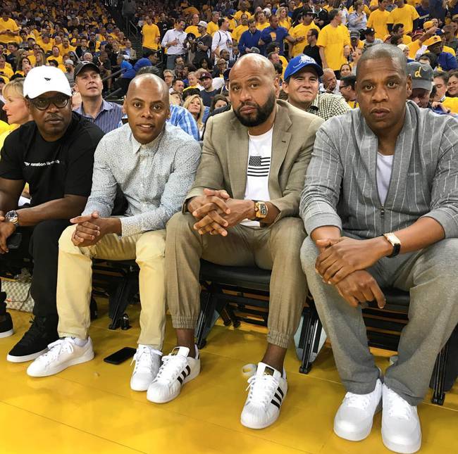 佩雷茨：诺伊尔是有史以来最优秀的门将；我本想成为汉堡首发（佩雷茨：诺伊尔堪称史上最佳门将；我曾盼在汉堡坐稳主力）